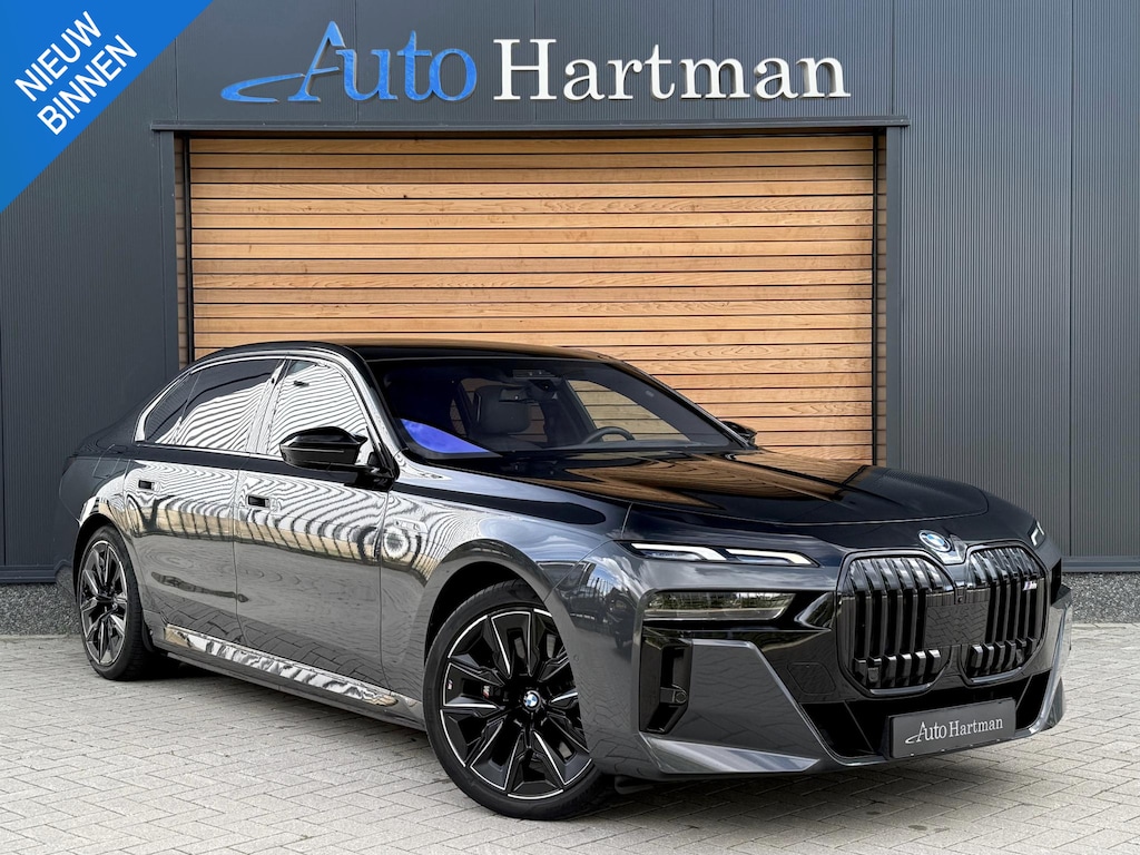 BMW 7-Serie M760e xDrive REAR-ENTERTAINMENT|SKYLOUNGE|INNOVATIE-PACK|HEAD-UP