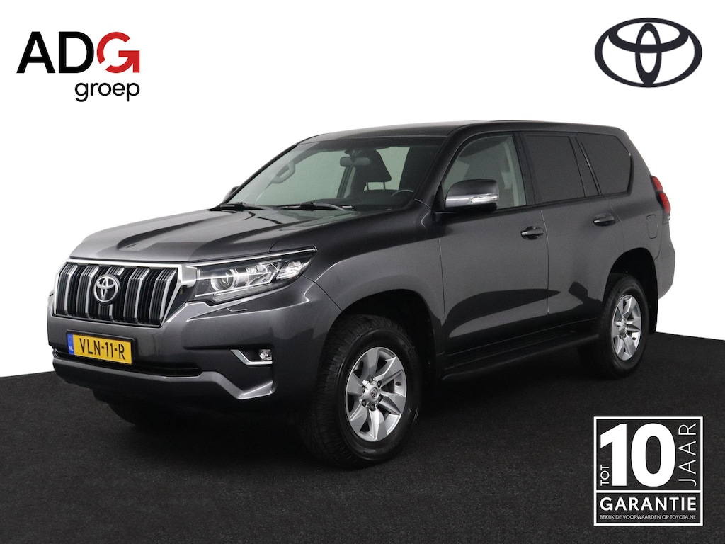 Toyota Land Cruiser 2.8 D-4D-F Comfort Window Van | Trekhaak | Parkeer sensoren | Parkeer camera |