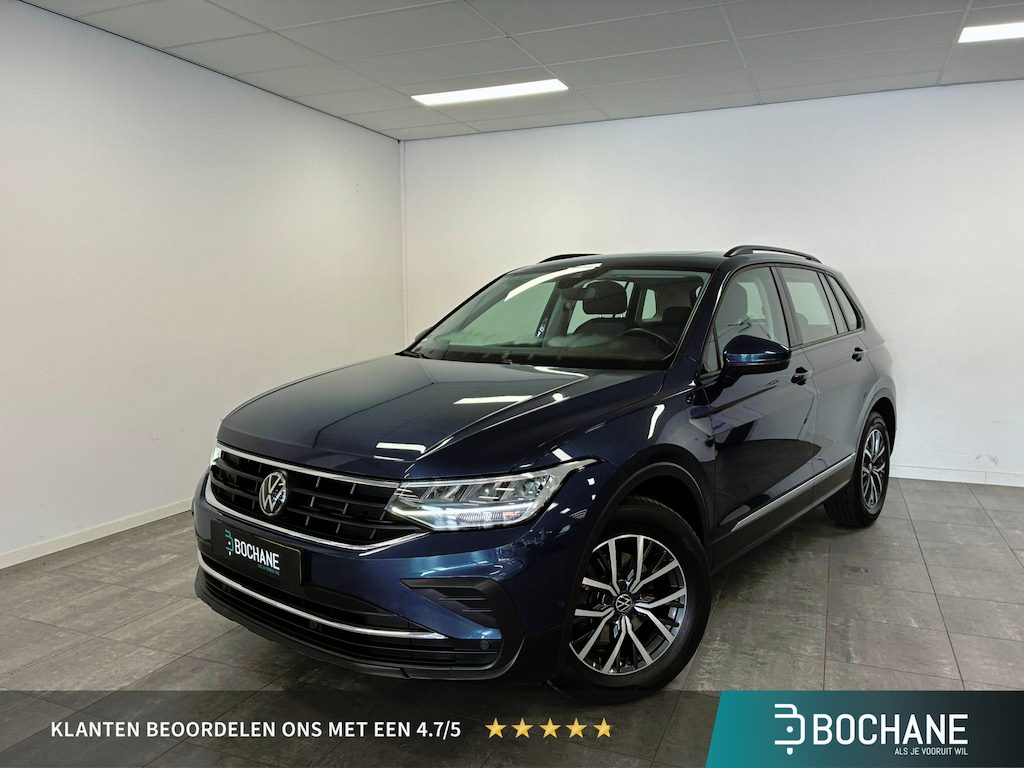 Volkswagen Tiguan 1.5 TSI Elegance | Panoramadak | Adaptive Cruise Control | Stoel- & Stuurverwarming |Elektr. Kofferbak | Parkeerhulp