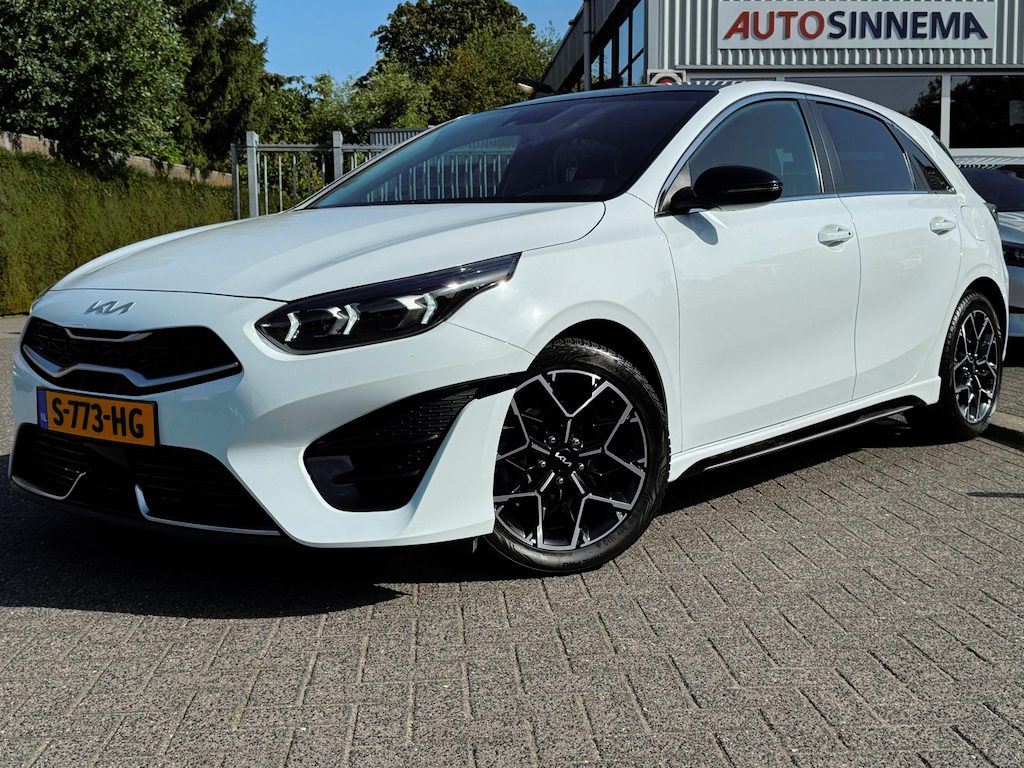 Kia Ceed 1.5 T-GDi GT-Line | Automaat | Panoramadak | Stoel- & Stuurverwarming |