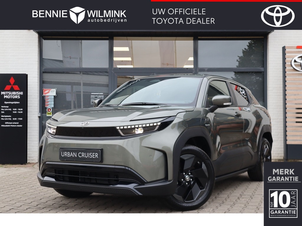 Toyota Urban Cruiser Dynamic 61 kWh | Stoel/Stuur Verwarming | Carplay |