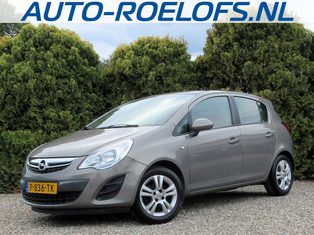 Opel Corsa 1.4-16V 5-drs Cosmo * Navi * Pdc * Cruise *