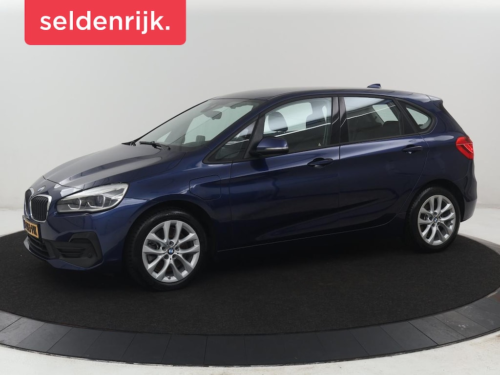 BMW 2-Serie Active Tourer 225xe iPerformance eDrive Edition | SOH 86,9% | Leder | Stoelverwarming | Cruise control | Carplay | Climate control | Park assist | Head-up