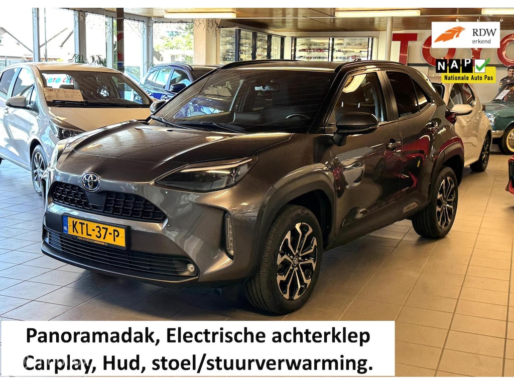 Toyota Yaris Cross 1.5 Hybrid, Panoramadak, HUD, Stoel/stuurverwarming, Carplay