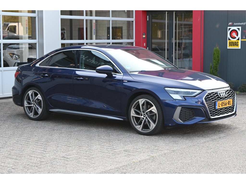 Audi A3 Limousine S-Line 35 TFSI 150pk Automaat | Digitaal Cockpit | Navi | LED | Stoelverwarming