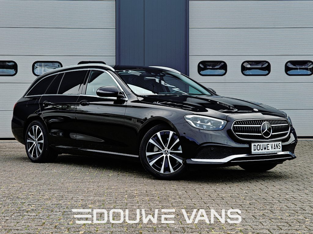 Mercedes-Benz E-klasse 300e LED Carplay Camera Navigatie Stoelverwarming