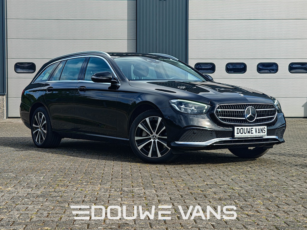 Mercedes-Benz E-klasse 300e LED Carplay Camera Navigatie Stoelverwarming