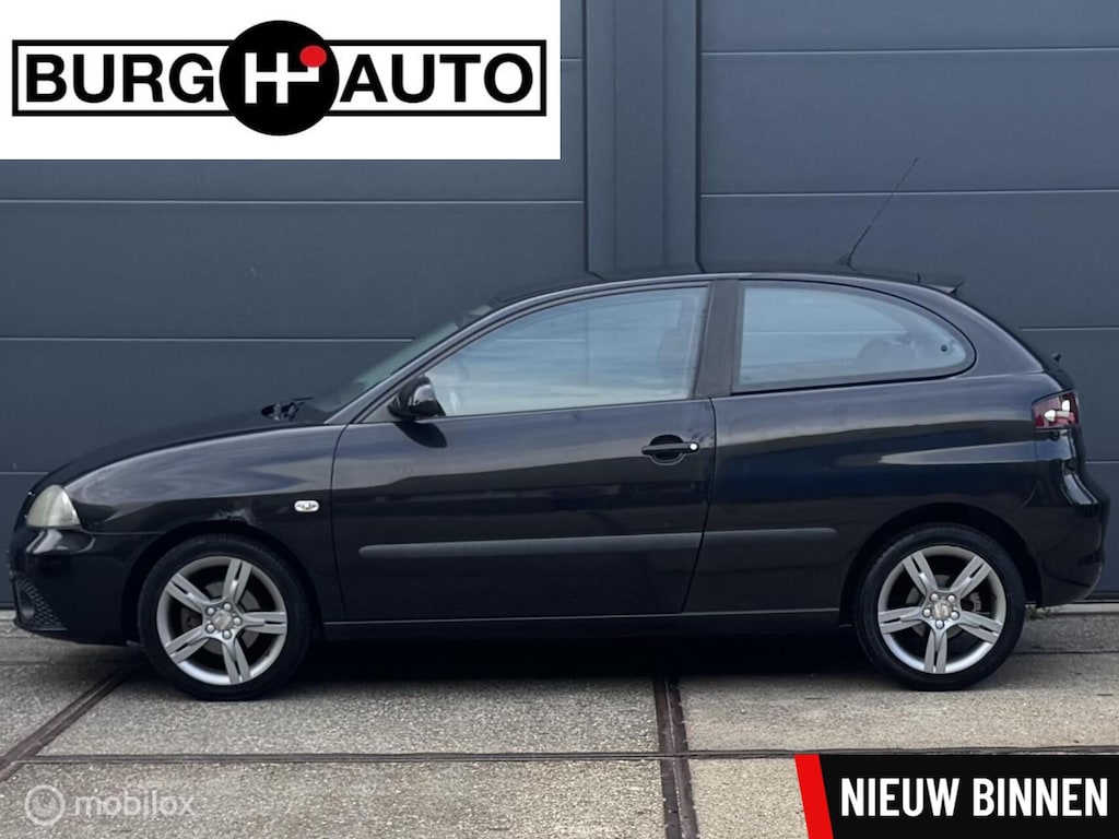 SEAT Ibiza 1.6-16V Sportstyle 3 deurs - ECC - CRUISE CONTROLE - LM VELGEN - CPV - EL. RAMEN + INKLAPBARE SPIEGELS - SPORTSTOELEN - NAP - NL AUTO - APK TM 02-12-2026 -