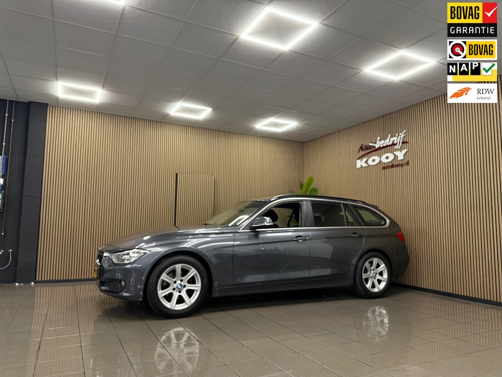 BMW 3-Serie Touring 316i Executive * Automaat / Trekhaak / Navigatie / Cruise control / NL Auto *