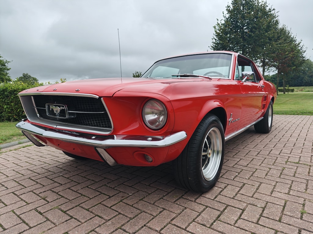 Ford Mustang HARDTOP 289 V8 COUPE A CODE!