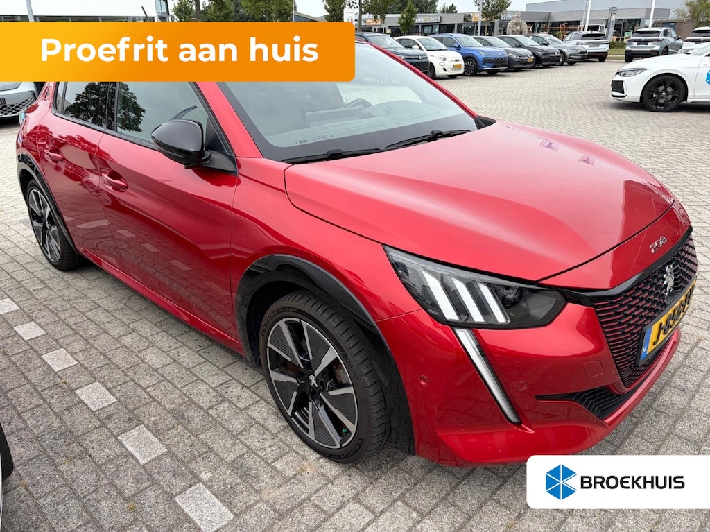 Peugeot e-208 EV GT 350 50 kWh Panorama Dak | Leder/Alcantara | Stoelverwarming | Parkeersensoren Rondom | Camera | Navigatie | Achteruitrijcamera | Airco (automatisch) | Cruise control adaptief met Stop&Go en stuurhulp