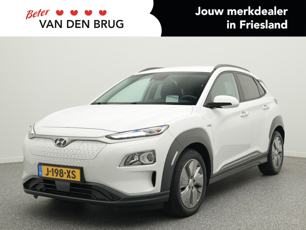 Hyundai Kona Electric EV Fashion 64 kWh 204PK | SoH 96% | Trekhaak | Head-up display | Achteruitrijcamera |