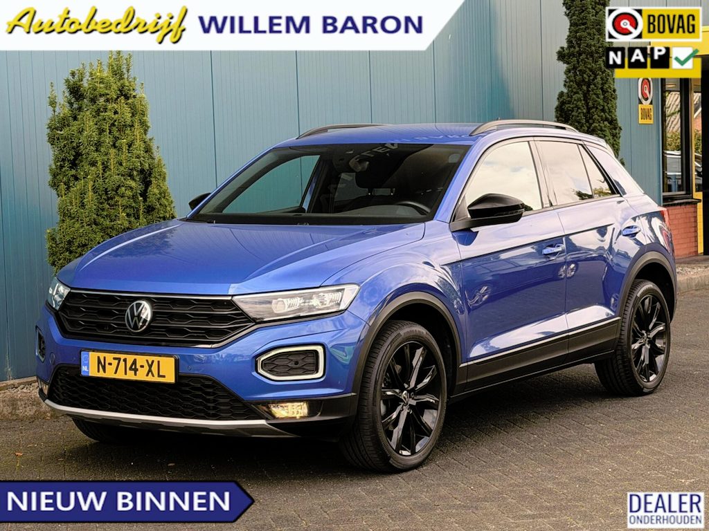 Volkswagen T-Roc 1.5 TSI Sport+ Black Edition | CAM | ADAPT.CRUISE | CARPLAY | NAV | PDC | LED | DIGI.DASH | SPORTSTOELEN | 18" LMV