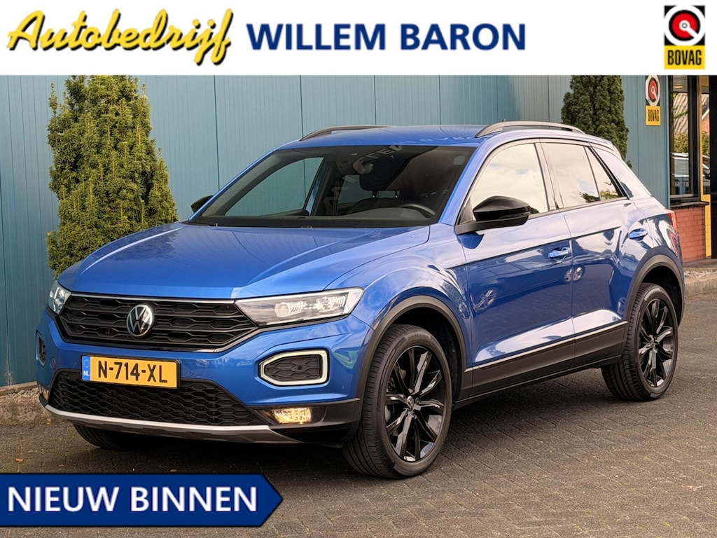 Volkswagen T-Roc 1.5 TSI Sport+ Black Edition | CAM | ADAPT.CRUISE | CARPLAY | NAV | PDC | LED | DIGI.DASH | SPORTSTOELEN | 18" LMV