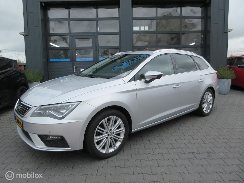 SEAT Leon ST 1.8 TSI Xcellence 180pk! 86dkm! Org Ned Automaat Panodak Trekhaak Carplay
