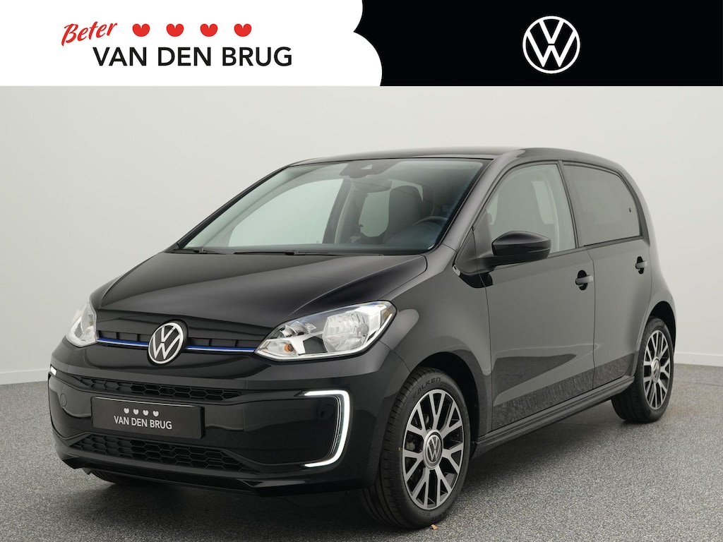 Volkswagen e-Up! e-up! Style 83pk | Achteruitrijcamera | Stoelverwarming | Voorruitverwarming | 16" lichtmetalen velgen |