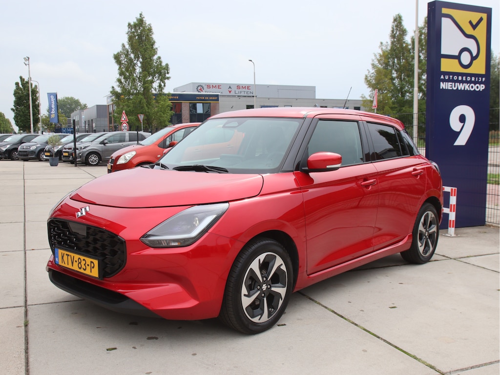 Suzuki Swift 1.2 Style Smart Hybrid Hybride Camera-Carplay, FULL LED, BLIS Zomeractie!
