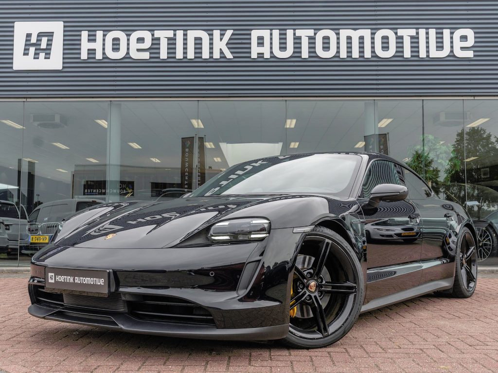 Porsche Taycan Performance 84 kWh | 4-wiel sturing | Hud | Bijrijder-display