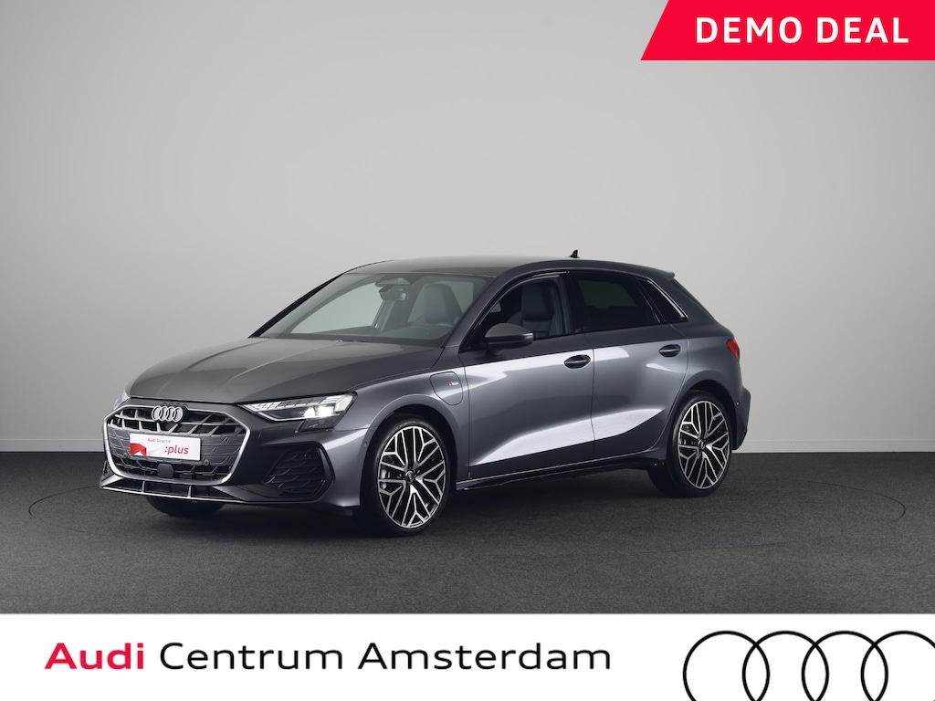 Audi A3 Sportback S edition 40 TFSI e 204 pk | Comfortpakket plus |  Lichtpakket plus ambient light | Trekhaak | S-int. zwart leder-kunstleder |