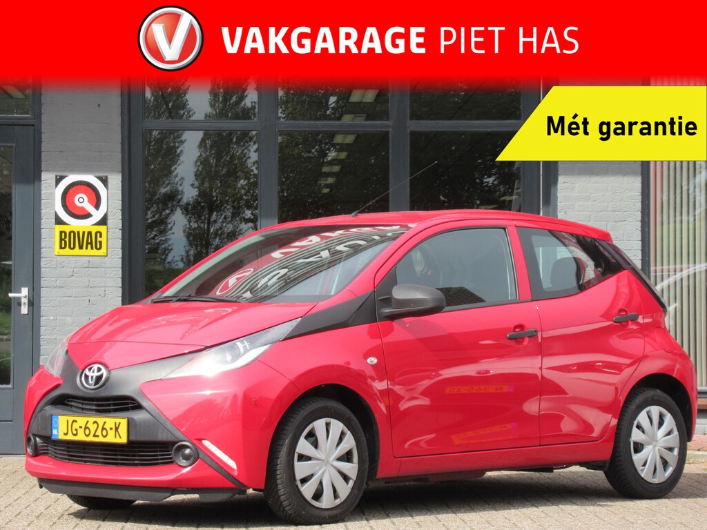 Toyota Aygo 1.0 VVT-i x | Radio | 2e Eigenaar | 5-Deurs | Incl. Garantie | Zuinig |