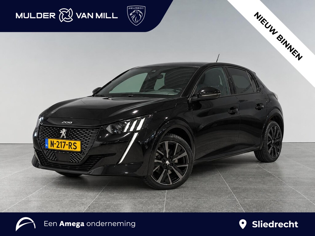 Peugeot 208 GT Pack 1.2 Turbo 100pk | ALCANTARA | DODEHOEKBEW. | STOELVERW. | CAMERA | NAVI | ADAPTIVE CRUISE | CLIMA | LM-VELGEN | DAB+ |