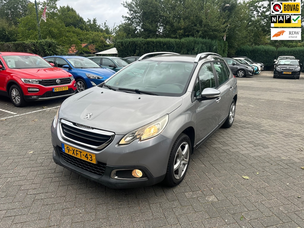 Peugeot 2008 1.6 VTi Active , navigatie , pdc , airco