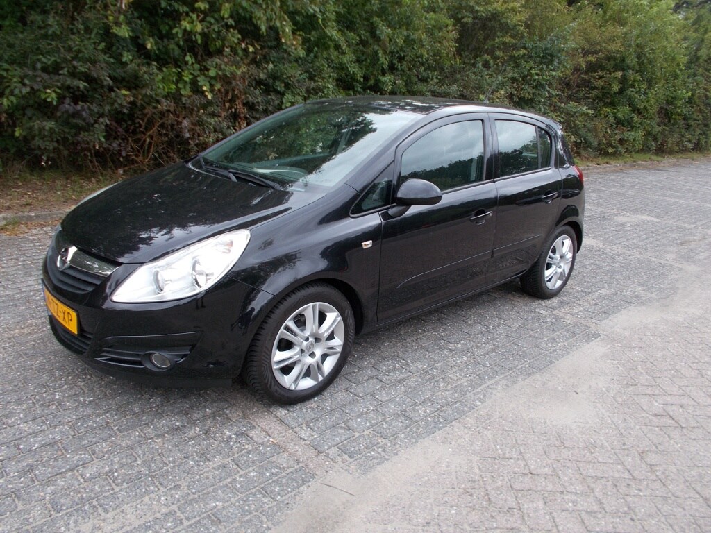 Opel Corsa 1.2-16V Enjoy