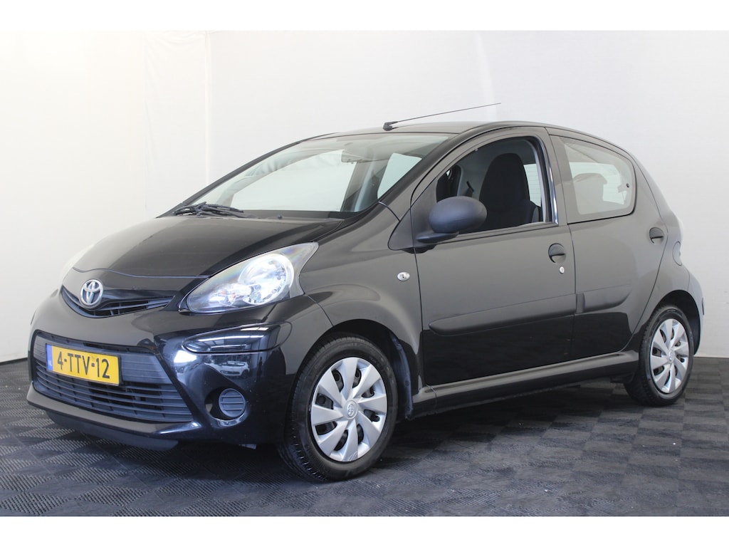 Toyota Aygo 1.0 VVT-i Now