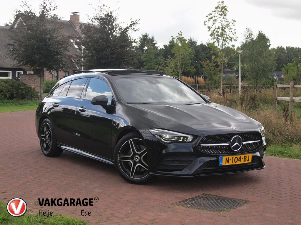 Mercedes-Benz CLA Shooting Brake 200 Business Solution AMG | Panoramadak | Camera | Sfeerverlichting | Apple Carplay | Burmester |