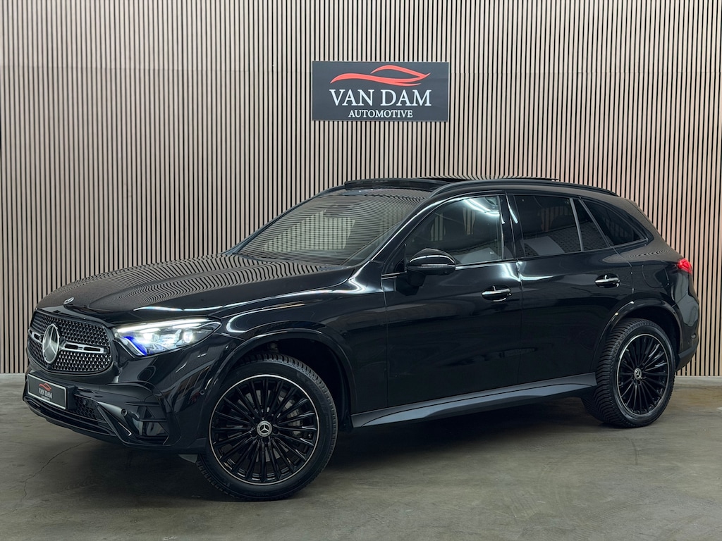 Mercedes-Benz GLC 400e 4MATIC AMG Line 2023 FULL OPTION