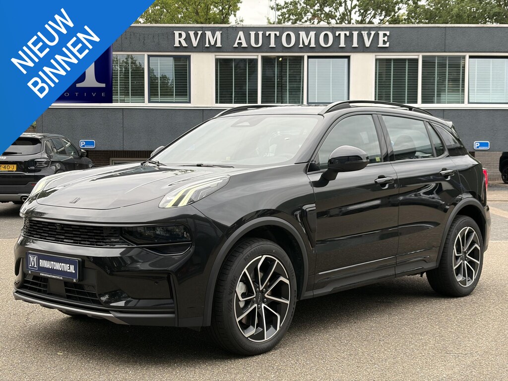 Lynk & Co 01 1.5 Core | NIEUW MODEL! | FABRIEKSGARANTIE T/M 2030! | CAMERA| STOELVERWARMING| APPLE CARPLAY| ADAPTIVE CRUISE CONTROL|