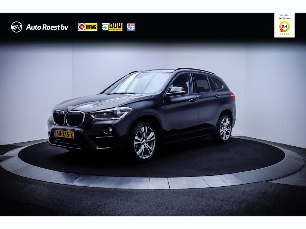 BMW X1 20iA High Executive FULL LED | HEAD UP | LEDER | NAVI | STOELVERW | AFN TREKHAAK | PDC V+A | LMV 18''