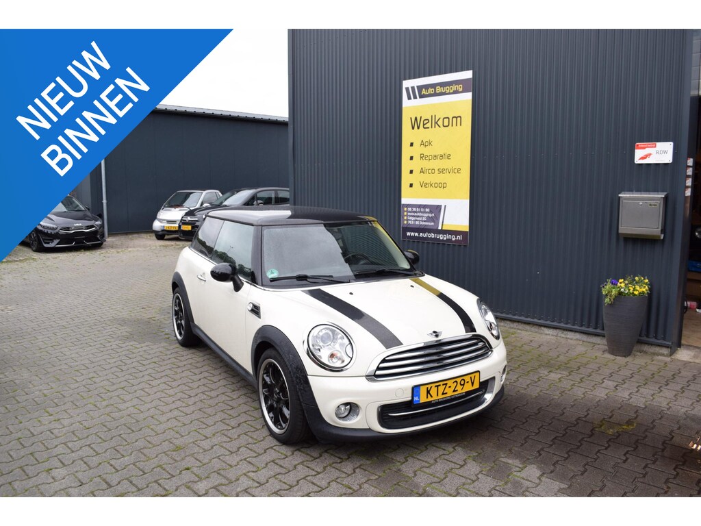 MINI Cooper 3-Deurs 1.6 Business Line