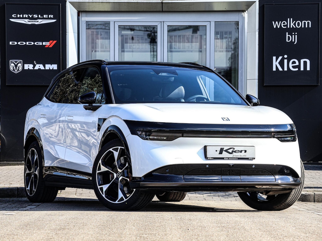 Zeekr 7X Privilege 100 kWh 534 km actieradius | Luchtvering | 480KW laden | Stoelmassage | Pano-dak | 16 min 10-80% |