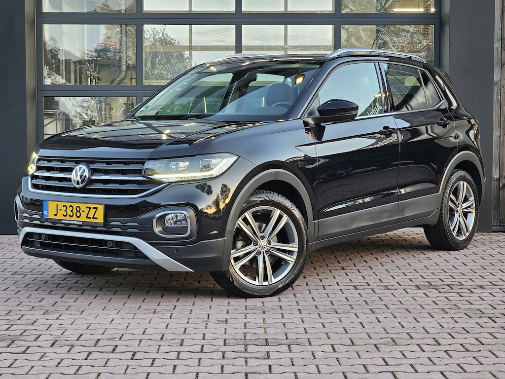 Volkswagen T-Cross 1.0 TSI Style | Automaat | LED | Trekhaak | Stoelverwarming | Camera | PDC | App-connect | All-seasons |