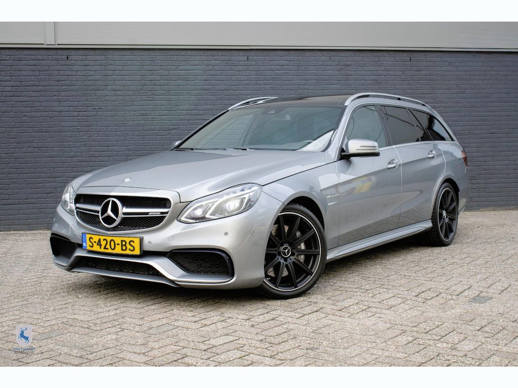 Mercedes-Benz E-klasse Estate AMG 63 4MATIC / 1ste lak / 5.5 V8 Biturbo / 558 PK / Dealer onderhouden / Eén van de laatste échte AMG V8's.