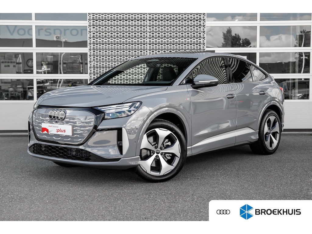 Audi Q4 Sportback e-tron S edition quattro performance 82 kWh | Panoramadak | HUD | Memory | Sonos | 360 Camera | | Apple Carplay/Android Auto|telefoonintegratie premium | Audio installatie premium | Augmented reality