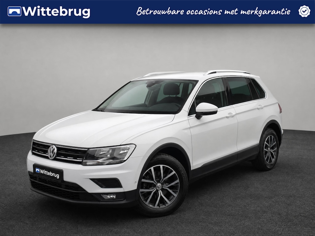 Volkswagen Tiguan 1.5 TSI 130pk Comfortline Business / Navigatie / LM velgen 17 inch / Camera / Park Assist / Wegklapb trekhaak / APP