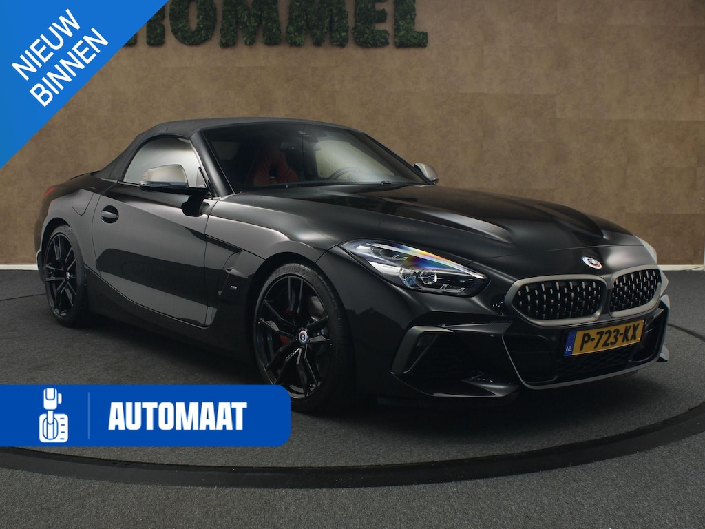 BMW Z4 Roadster M40i High Executive - 6 CILINDER MOTOR - 340 PK!! - LEDEREN BEKLEDING - ELEKTRISCHE STOELVERSTELLING VOORSTOELEN - ELEKTRISCHE KAP - NAVIGATIE - SCHAKELFLIPPERS ACHTER HET STUUR - HARMAN KARDON AUDIO - VOORSTOELEN VERWARMD - WINDSCHERM - MICHELIN PILOT SUPER SPORT BANDEN - 19 INCH LICHT METALEN VELGEN - HEAD UP DISPLAY - ACHTERWIELAANDRIJVING