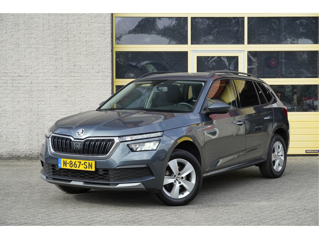 Skoda Kamiq 1.0 TSI Ambition BJ2022 Lmv 16" | Led V+A | Pdc | App-Connect | Airco | Cruise control | Extra getint glas