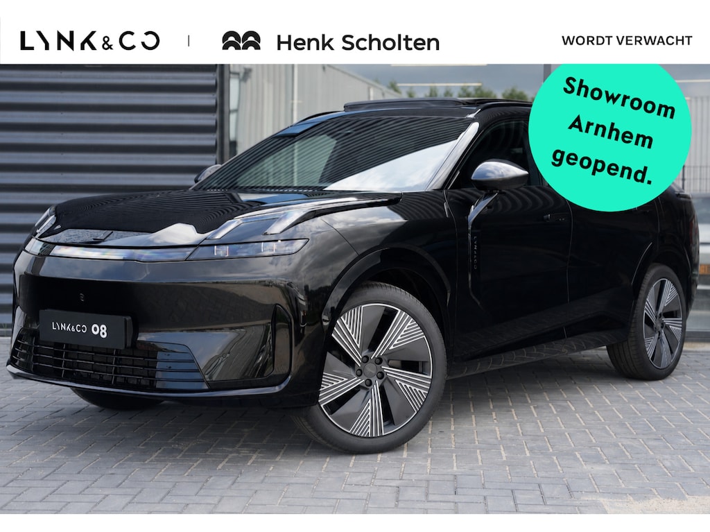 Lynk & Co 08 1.5 More | 200km Hybride | Stoelmassage, Verwarming en Ventilatie | Panoramadak | Matrix LED | Harman Kardon | 360° Camera | Getint glas | Bestuurdersstoel met geheugen | Sfeerverlichting | Apple Carplay | Dodehoekassistent | Adaptive Cruise Contol
