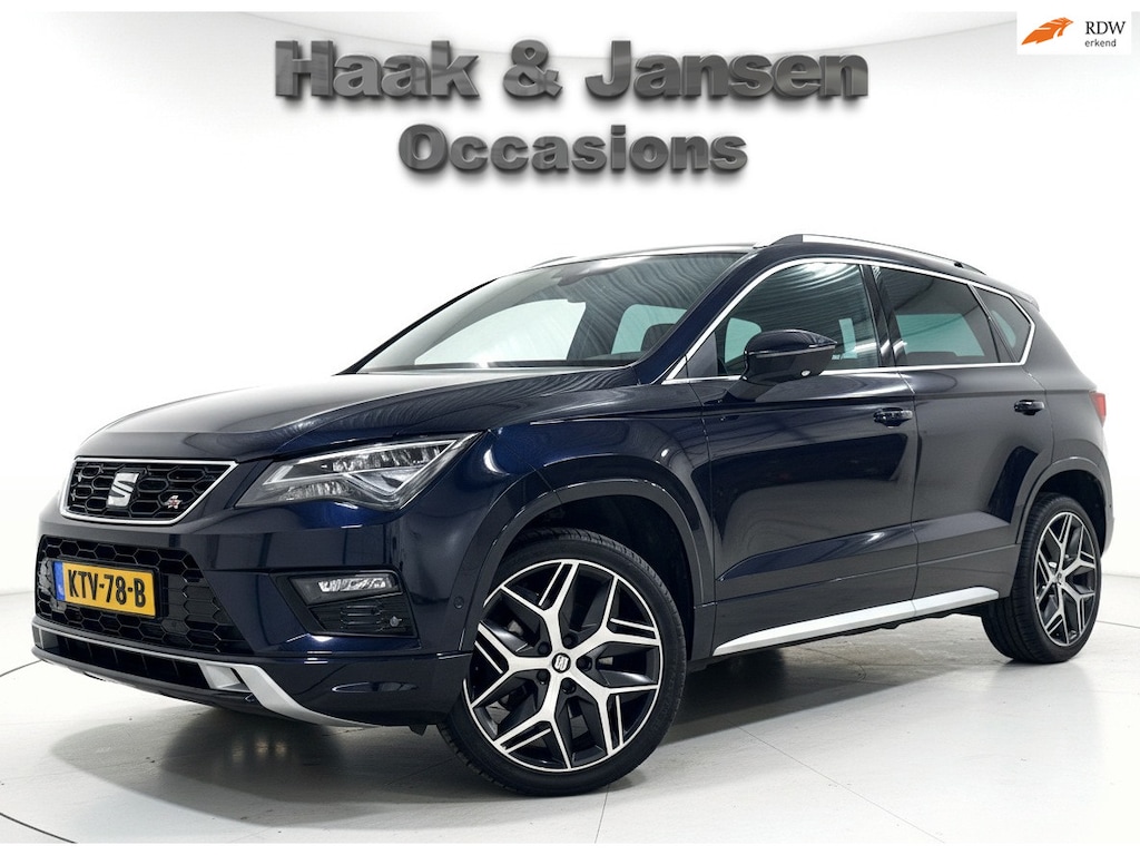 SEAT Ateca 1.5 TSI FR Business Intense Black Achteruitrij camera Lane Assist Climate control