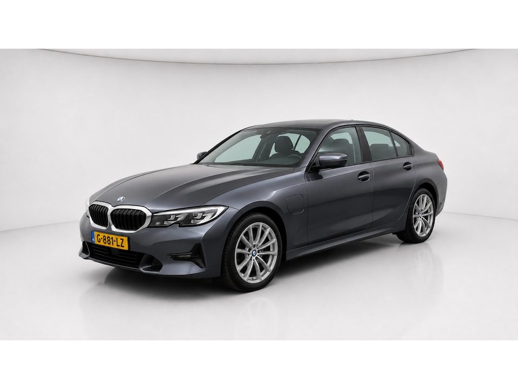 BMW 3-Serie 330e High Executive Airco Cruise Leder Nette staat