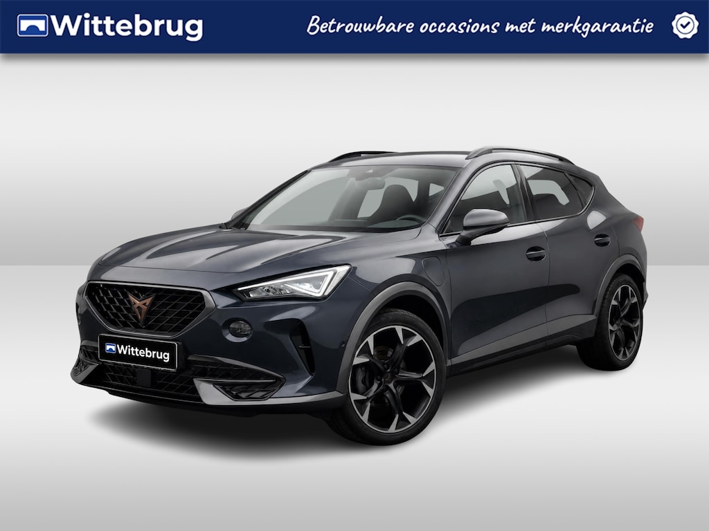 CUPRA Formentor 1.4 e-Hybrid 204 PK DSG Performance / Kuipstoelen + Memory / Achteruitrijcamera / ACC / Keyless / Stuur & Stoelverwarming / 19'' LMV