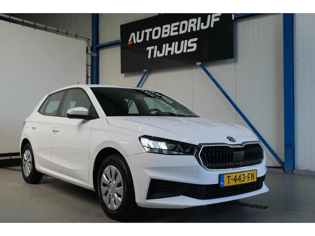 Skoda Fabia 1.0 TSI Ambition - N.A.P. Airco, Cruise, PDC, Carplay.