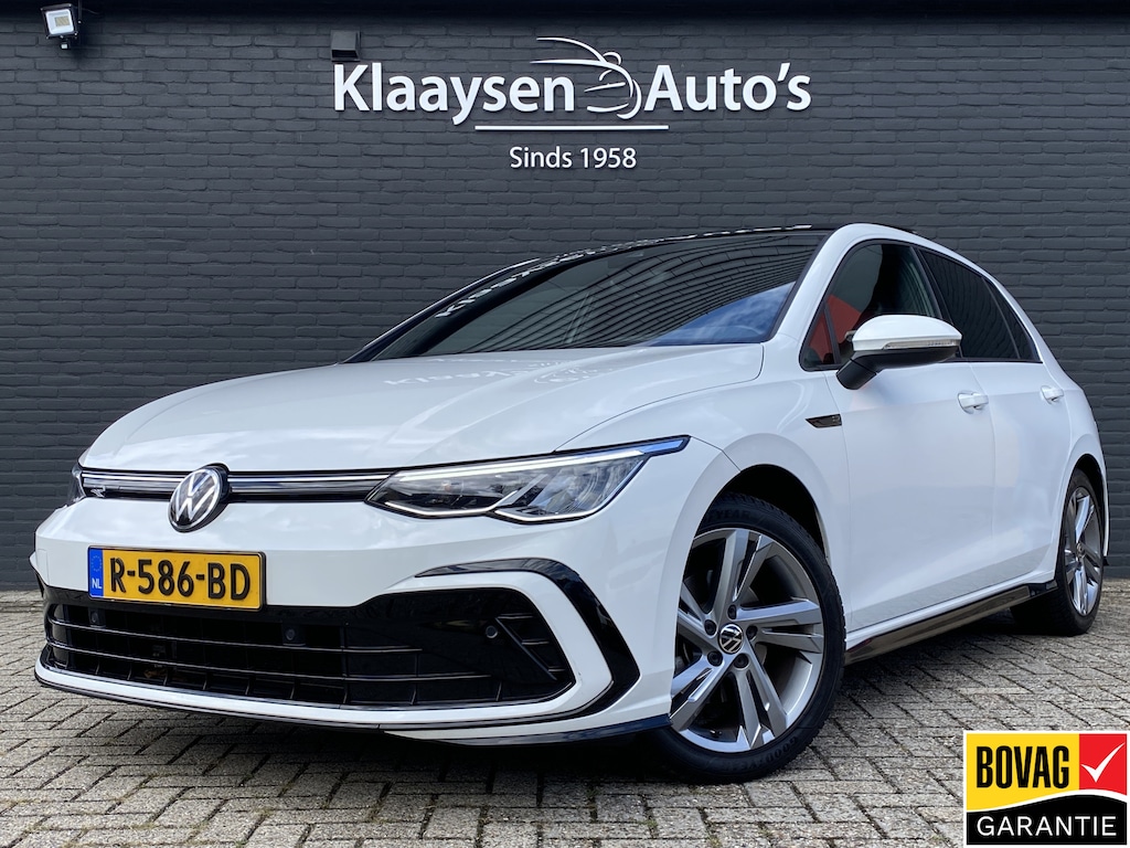 Volkswagen Golf 1.5 eTSI R-Line AUT. | dealer onderh. | panoramadak | stoel-/stuurverw. | keyless | trekhaak | carplay