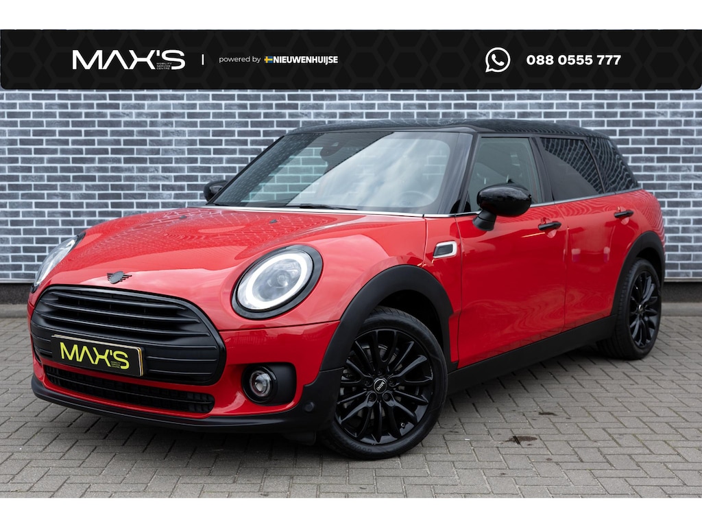 MINI Clubman 1.5 Cooper Business Edition | Trekhaak Afneembaar | Panoramadak | Two-Tone | Parkeersensoren | Sportstoelen | Privacy Glas | LED Koplampen | Climate Controle | Cruise Control | Lichtmetalen Velgen 17 inch | Navigatie | Apple Carplay | Android Auto