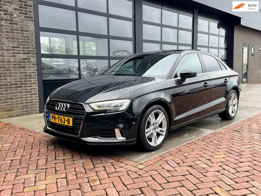 Audi A3 Limousine 1.4 TFSI CoD Design Pro Line Plus | Virtual dash | Pano | Camera |