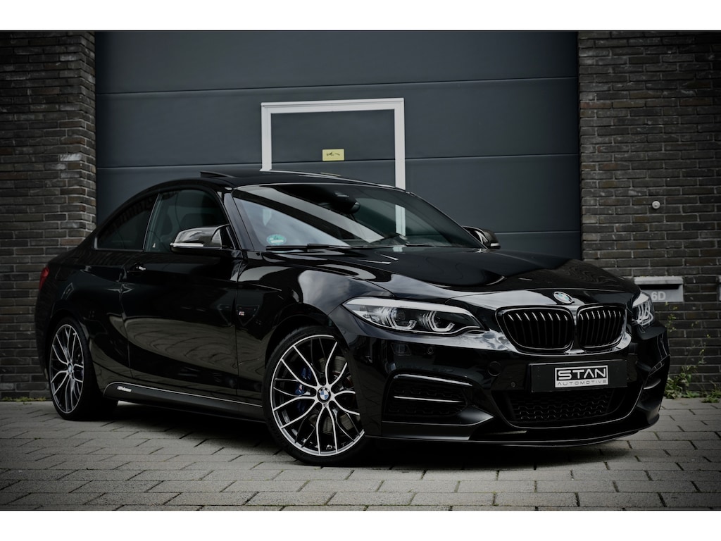 BMW 2-Serie Coupé BMW M240i LCI 2 High Executive | M Performance | 2e eigenaar | 1e lak