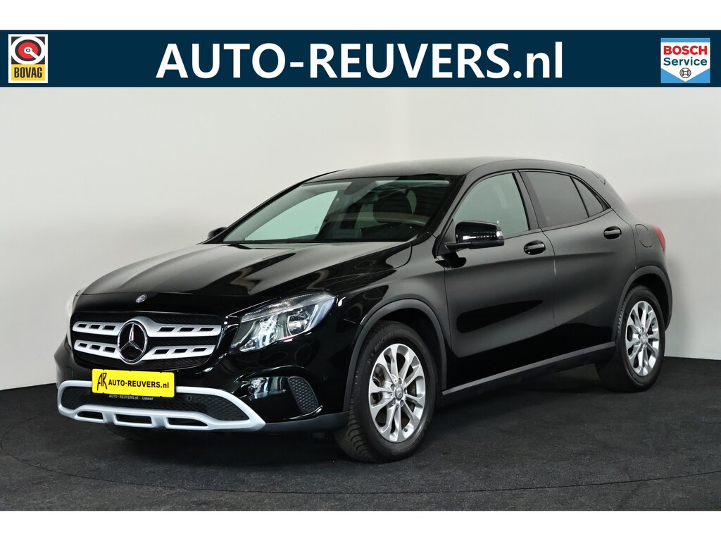 Mercedes-Benz GLA 180 Ambition / Bluetooth / Airco / Camera